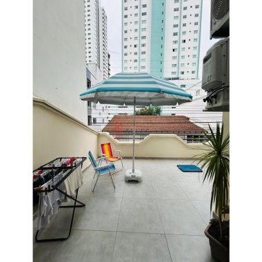 VENDE-SE APARTAMENTO MOBILADO NO CENTRO DE BALNEÁRIO CAMBORIÚ/SC